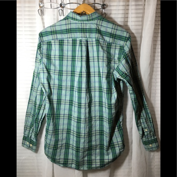 Nautica Classic fit Men’s Plaid Shirt Size Medium - Picture 2 of 8
